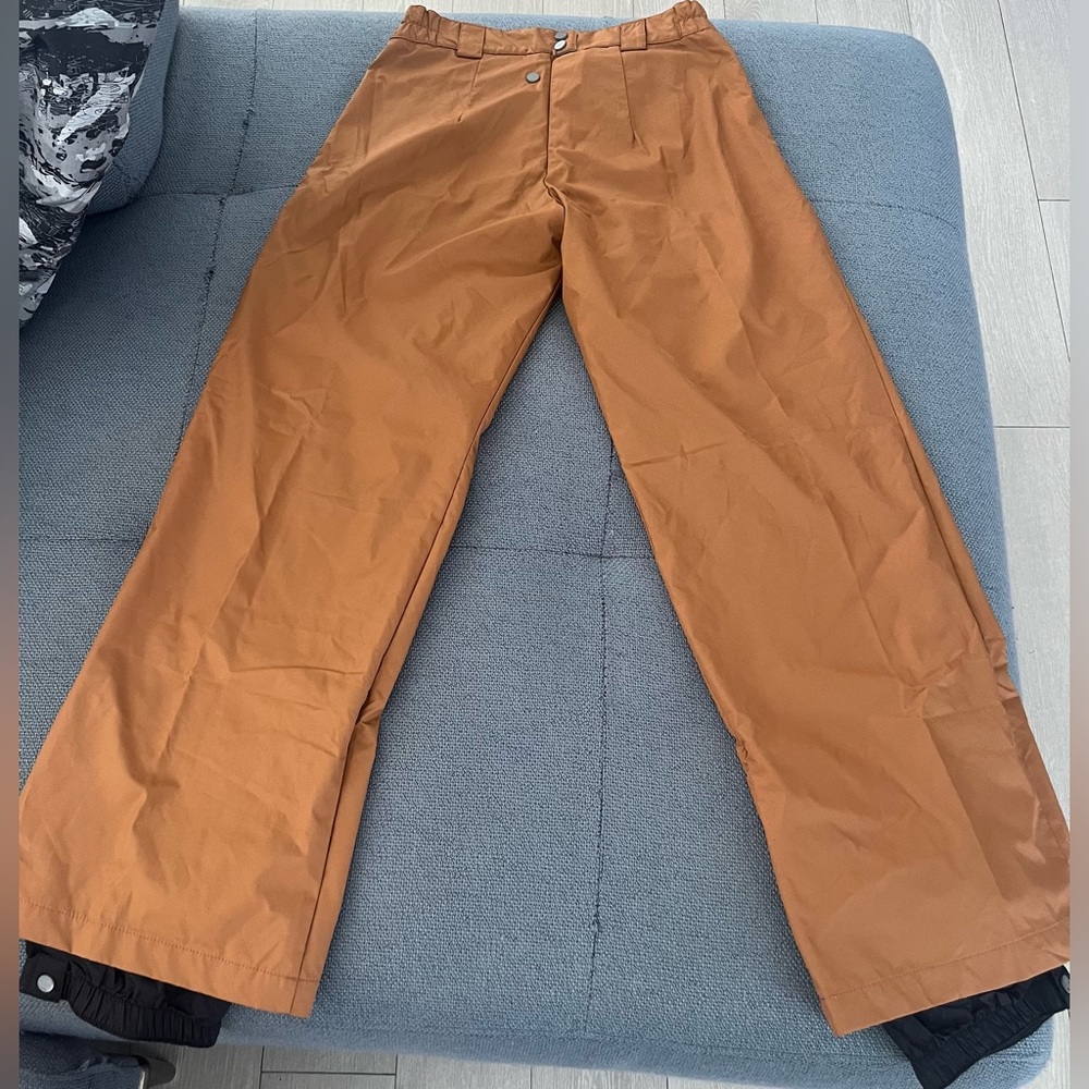 Ailin Snowboard pant size XS. Waterproof.